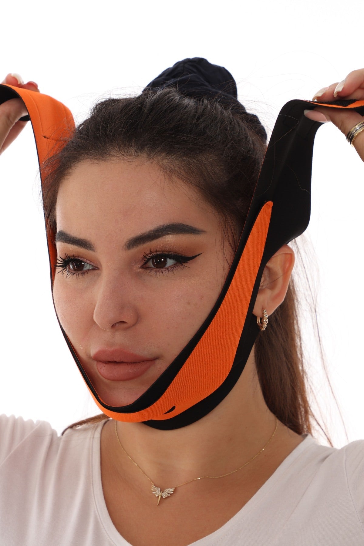 FaceContour™ Gıdı ve Çene Toparlayıcı Yüz Bandajı – Mini Lifting Etkili Ayarlanabilir Maske