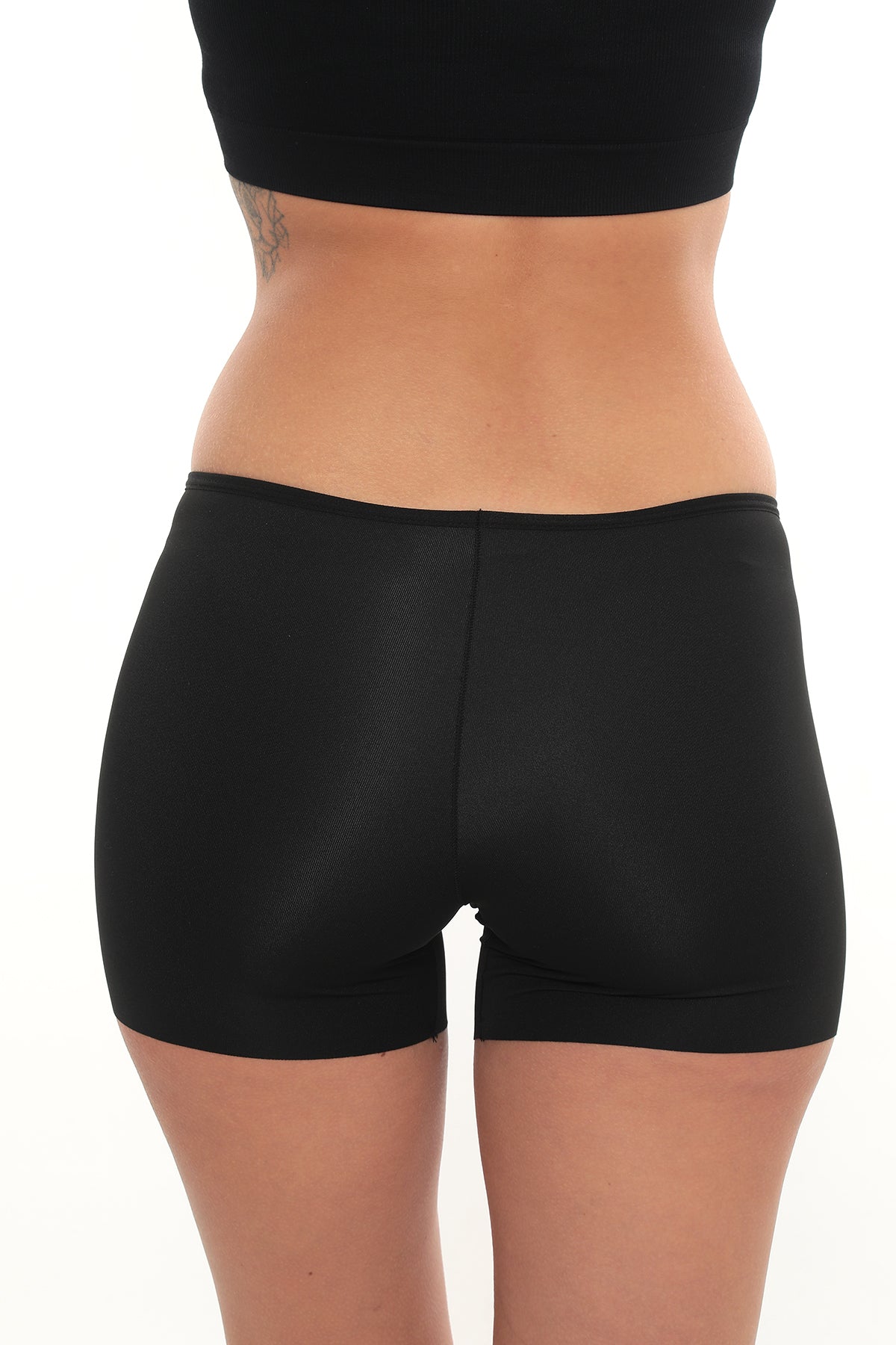 InvisiSoft™ Lazer Kesim Boxer – İz Bırakmayan, Esnek & Gün Boyu Konforlu Tasarım